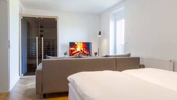 3 bedrooms, iron/ironing board, travel crib, WiFi