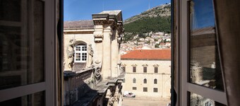 Cathedral Palace by DuHomes