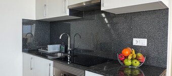 Charming 1-bedroom apartment in quaint Funchal 5 minutes walk to center