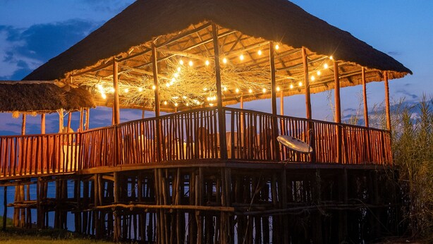 Front of property - evening/night - Bugesera Lake Hotel  (Gashora)