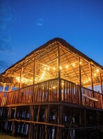 Fachada del alojamiento - Noche