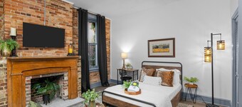 1 bedroom, 1 bathroom studio apartment in Downtown Augusta. The sleeping arrangements for this unit is a full-sized bed.