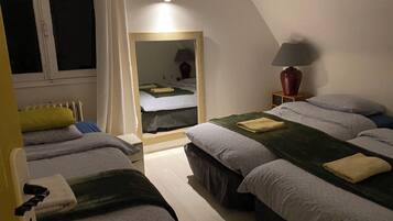 5 chambres, fer et planche Ă repasser, Wi-Fi gratuit, draps fournis