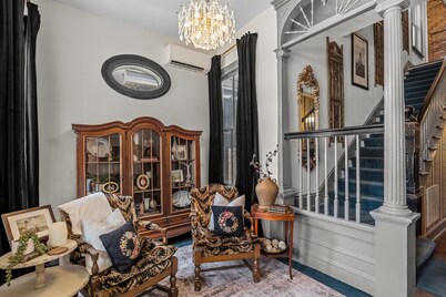 1 bedroom, 1 bathroom suite in Downtown Augusta. The sleeping arrangements for this unit are a full size bed and a pull-out couch in the living room.