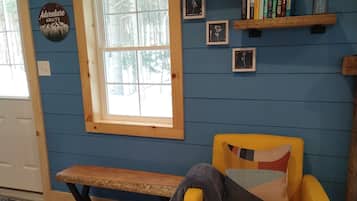 Smart TV, fireplace, books