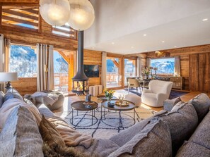 TV, fireplace - 5* Chalet for 12 with pool, spa, sauna and hammam in La Clusaz (La Clusaz)