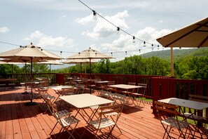 Restaurant - Huttopia Berkshires  (Williamstown)