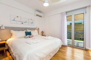 2 Schlafzimmer, Zimmersafe, Schreibtisch, Bügeleisen/B ügelbrett