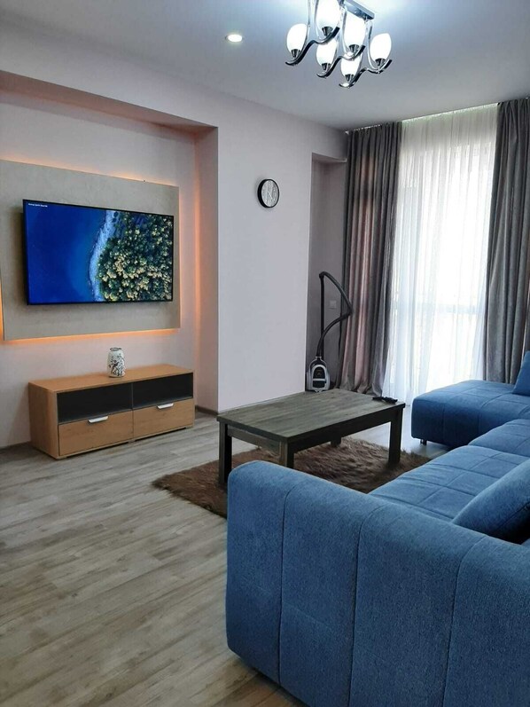Smart TV - Orexus tower one bedroom best location Tbilisi (T'bilisi)