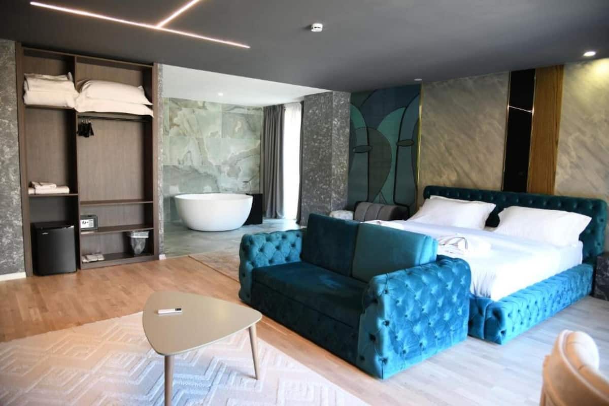 In-room safe, soundproofing, iron/ironing board (on request)