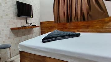 Standard Double Room | Free WiFi