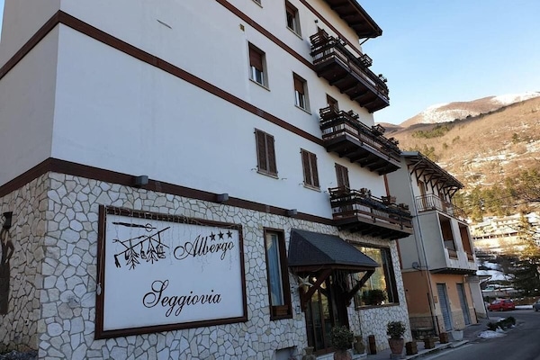 Fachada de la propiedad