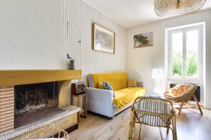 Living area - House with garden for 4 - 800m from the beach (Barbâtre)