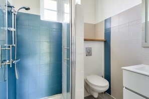 Shower, hair dryer - House with garden for 4 - 800m from the beach (Barbâtre)