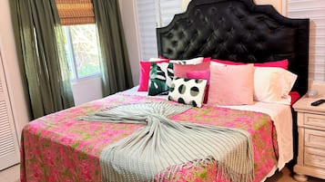 Iron/ironing board, WiFi, bed sheets