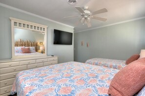 5 bedrooms, iron/ironing board, free WiFi, bed sheets