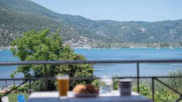 Apartment, 2 Bedrooms, Sea View | Terrace/patio