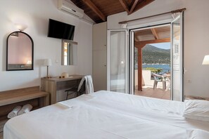 Apartment, 2 Bedrooms, Sea View | 2 bedrooms, laptop workspace, soundproofing, iron/ironing board - Ionian Memories (Lefkada)