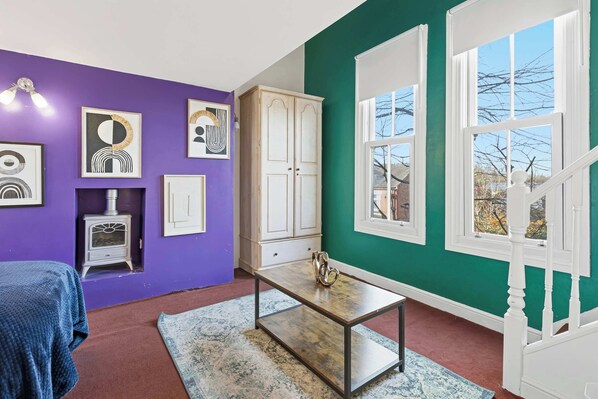 5 slaapkamers, een strijkplank/strijkijzer, wifi, beddengoed