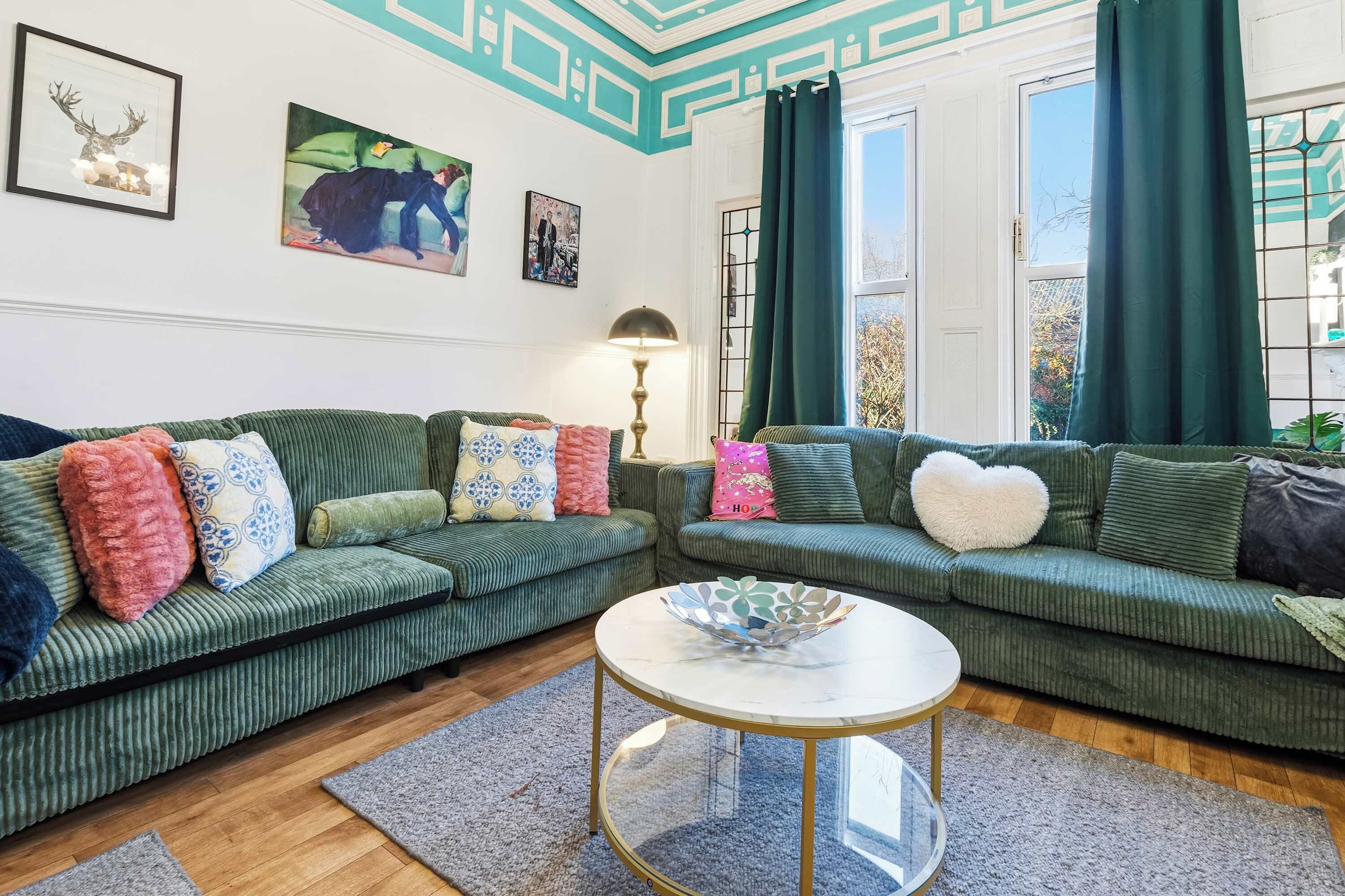 Télévision, espaces bureaux