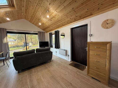 Studio with a View
Between Glencoe and Fort William, close to the shore.