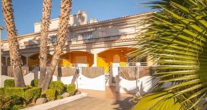 R142 Manila Resort Centrales