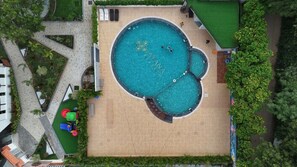 Piscina a l'aire lliure 