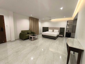 Desk, laptop workspace, bed sheets - Ayana Resorts (Hyderabad)