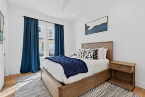 4 bedrooms, iron/ironing board, WiFi, bed sheets - New home in CS South with access to 20+ resort like amenities (Port Aransas)