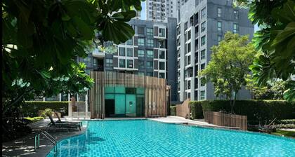 5 Mins Mall,MRT 28 sq. ft., with access to pool, co-working space, and gym