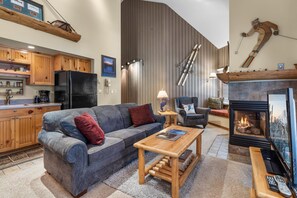 Fireplace - Mt. Bachelor Village Escape: Hot Tub, Pool, Fireplace & Central Bend Location (Bend)