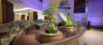 Peninsula Worth Hotel