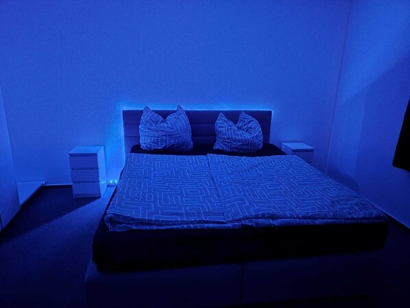 2 多间卧室、WiFi、床单