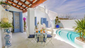 Casa, 4 habitaciones, fumadores, piscina privada | Piscina | Una piscina al aire libre