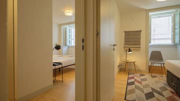 2 bedrooms, hypo-allergenic bedding, blackout curtains