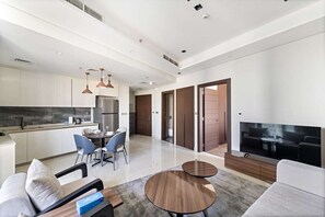 Apartment | 1 bedroom, Internet - Modern 1BR With Stunning Views in Business Bay (Dubai)