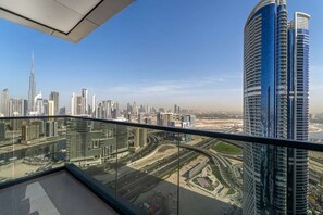 Apartment | 1 bedroom, Internet - Modern 1BR With Stunning Views in Business Bay (Dubai)