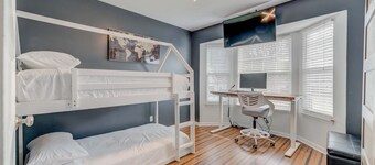 Remodeled and Inviting Free EV Charging Station Level 2