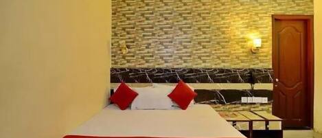 Deluxe Double Room | Free WiFi
