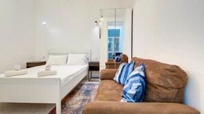 1 habitación, wifi y ropa de cama