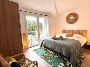 1 chambre, fer et planche à repasser, Wi-Fi gratuit, draps fournis