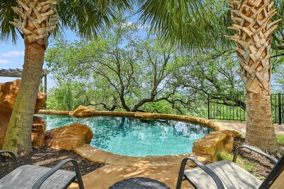 NEW Above Casa del Sol I Sunset Views I Resort Pool I Hot Tub I Media Rm