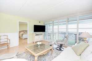 3 bedrooms, iron/ironing board, WiFi - English Towers-Spacious 3 Bedroom Unit with Bayside Views and Indoor Pool! (Ocean City)