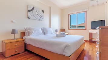 Familieleilighet | 2 soverom, strykejern/-brett, wi-fi (inkludert) og sengetøy