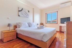 Family Apartment | 2 bedrooms, iron/ironing board, free WiFi, bed sheets - Ivana Apartment by HR Madeira (Funchal)
