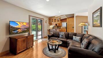 Smart TV, fireplace, video games