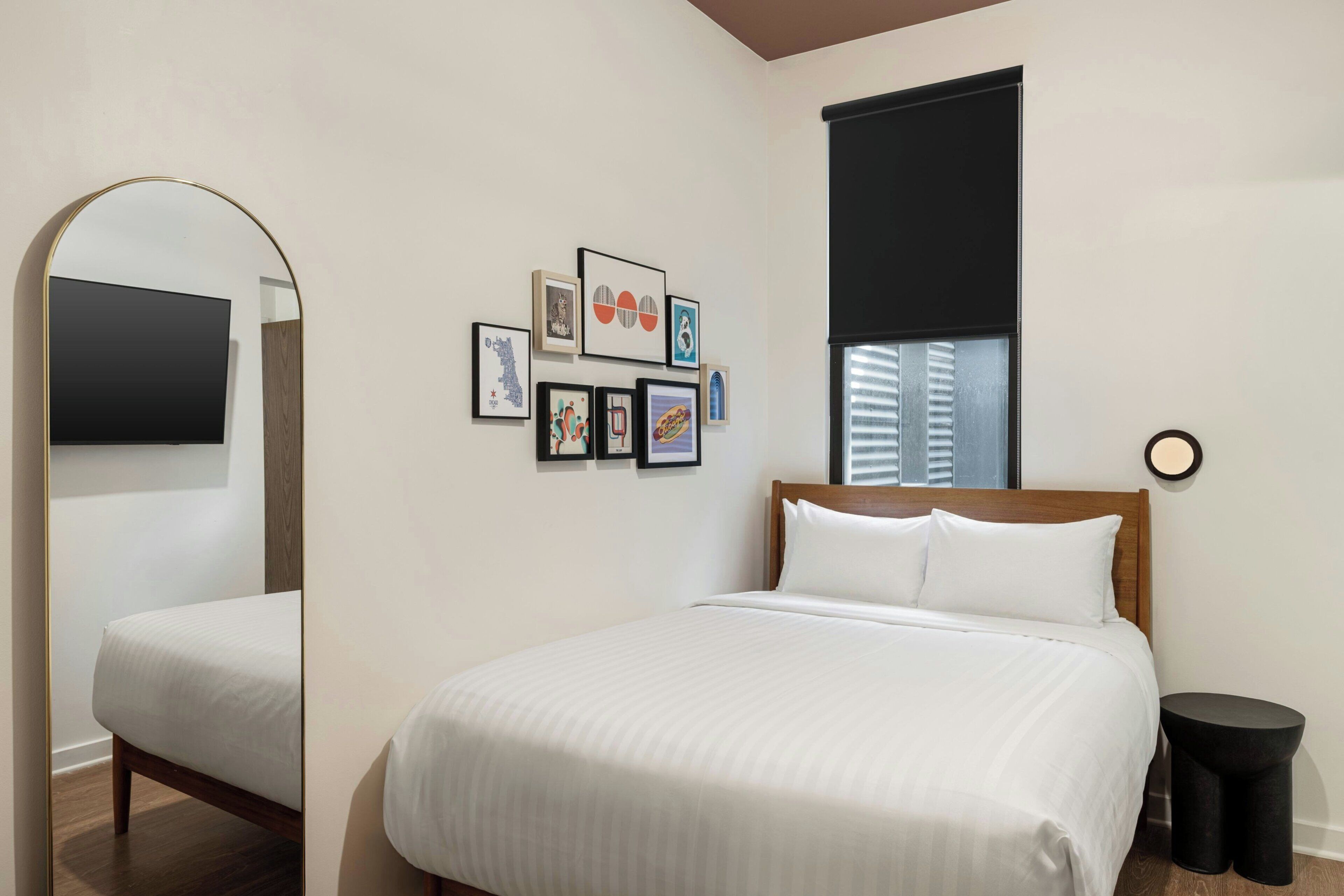 Studio, 1 Double Bed | In-room safe, blackout drapes, iron/ironing board, free WiFi