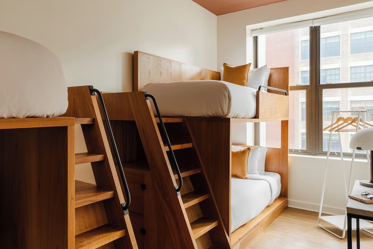 Deluxe Quadruple Room