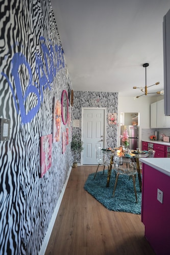 Spacious 4-bedroom apartment in charming East Orange with AC