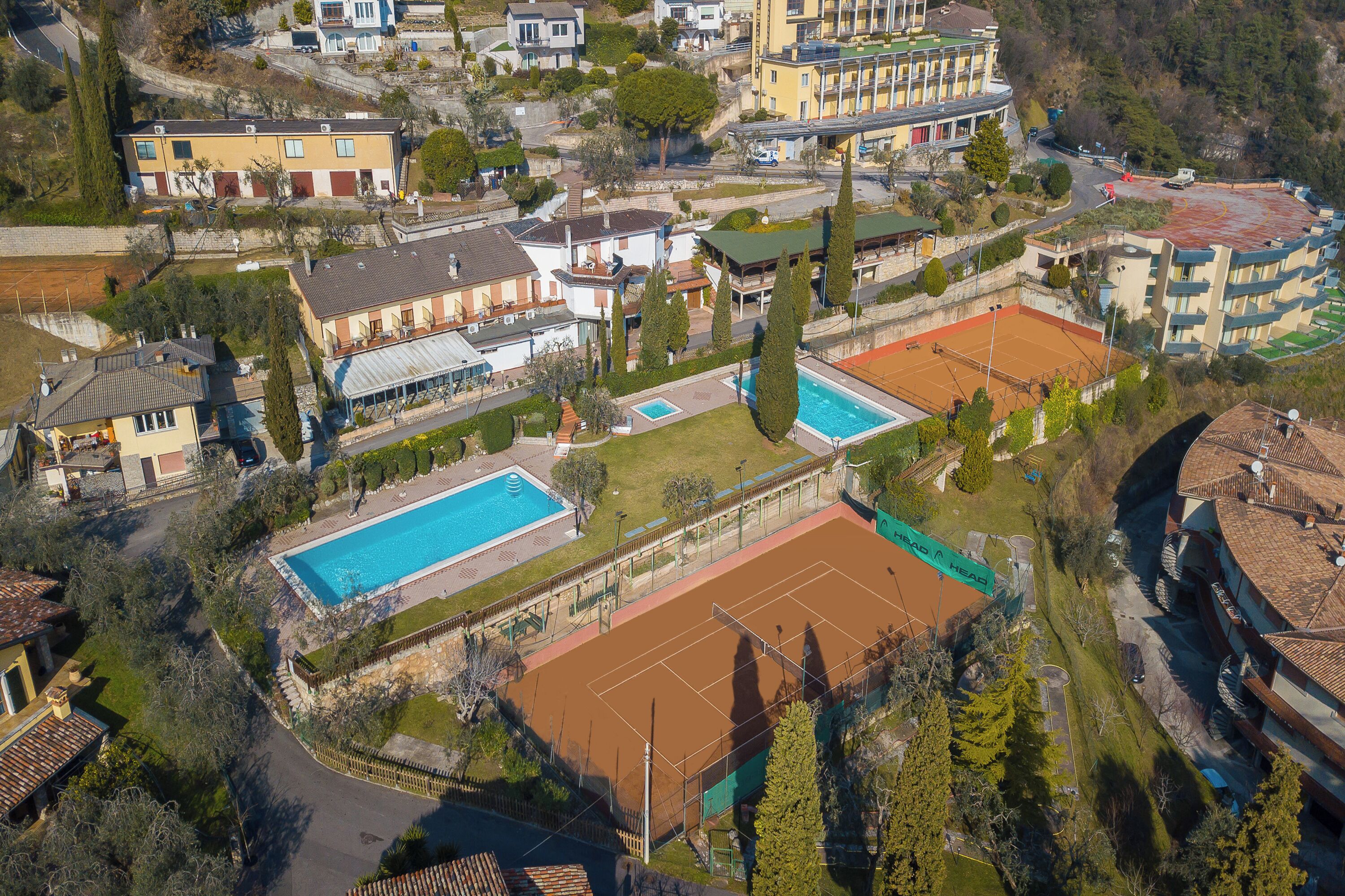 Außenpool (je nach Saison geöffnet)